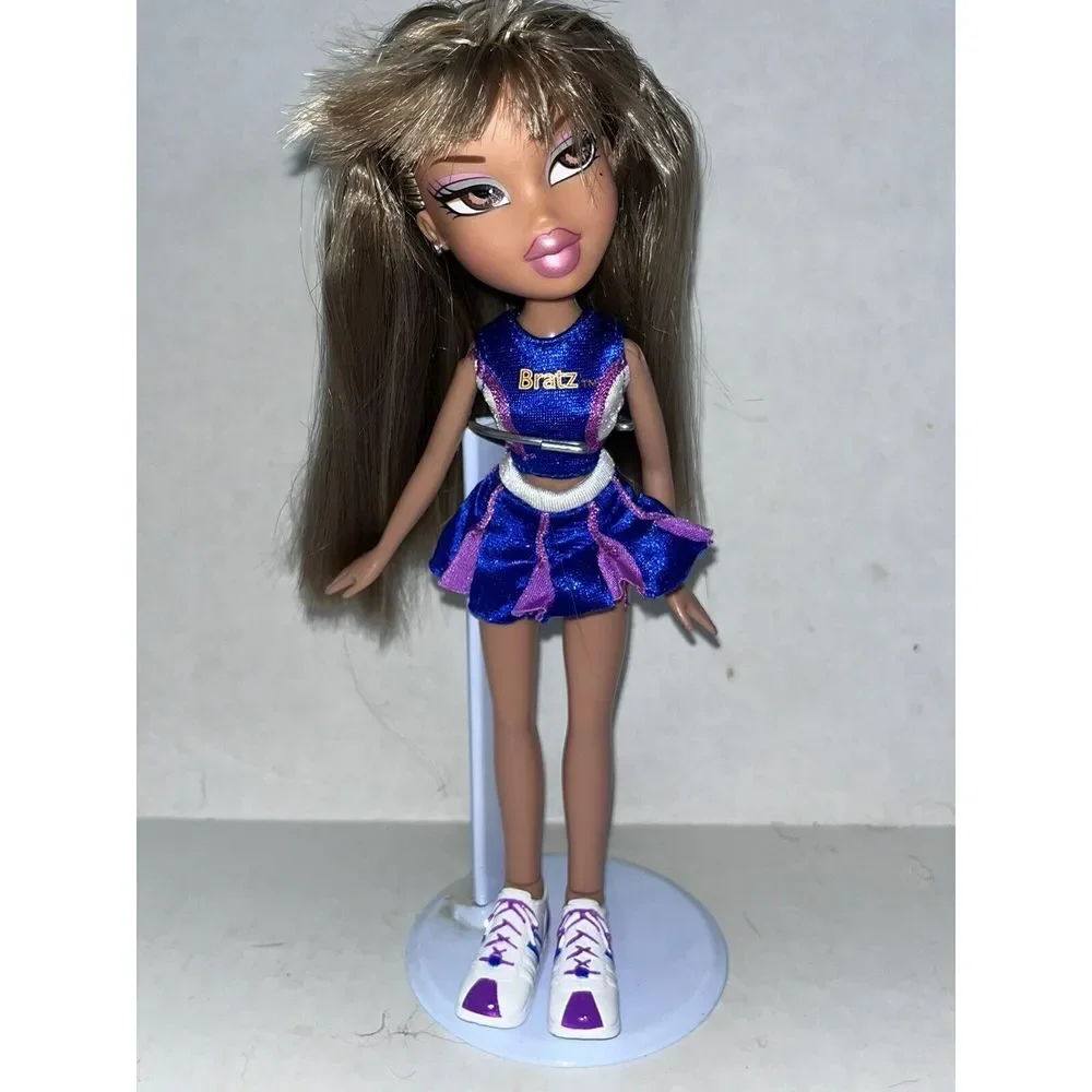 MGA Bratz Play Sportz Cheerleader Yasmin Doll Original Clothes & Shoes